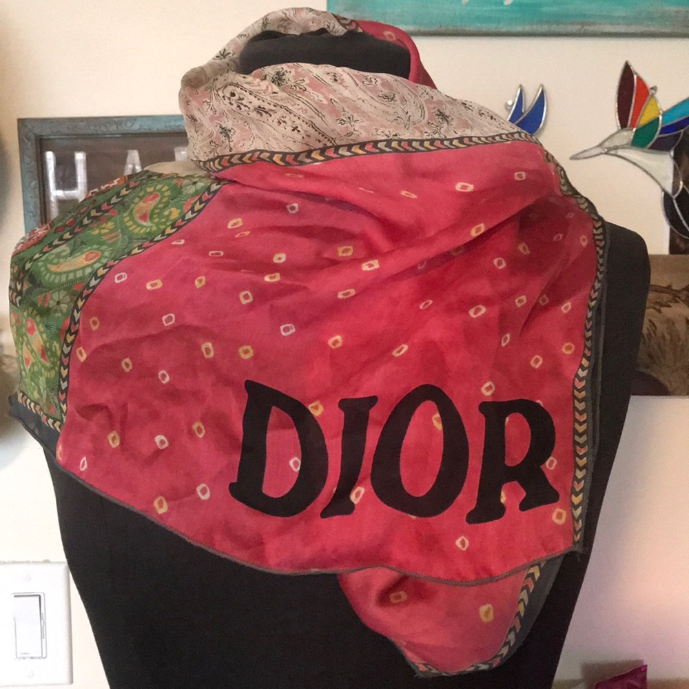 Vintage DIOR silk scarf 25x25.5 inches
